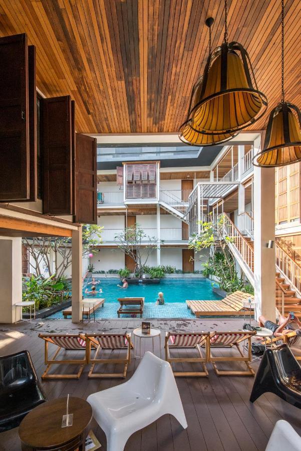 Nanda Heritage Hotel Bangkok Bagian luar foto